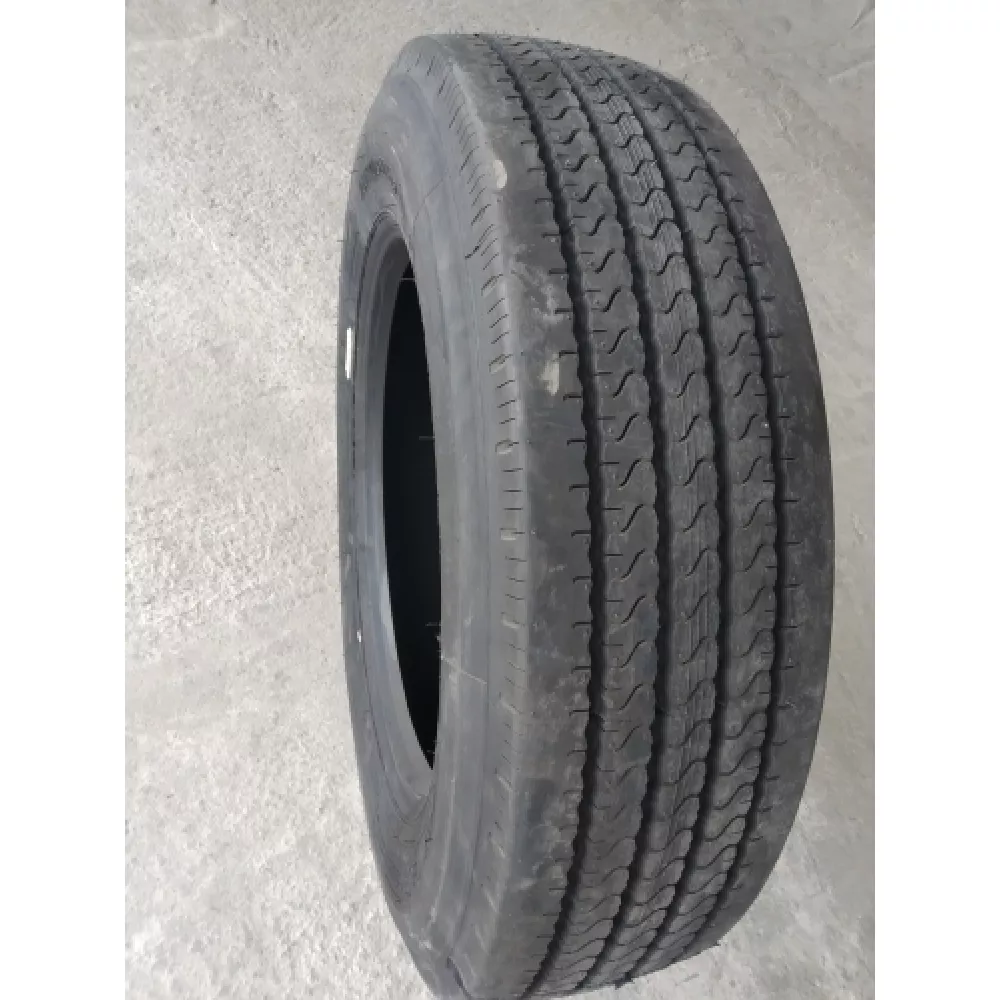 Грузовая шина 255/70 R22,5 Long March LM-120 16PR в Оренбурге